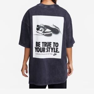 NEW Nike Dunk TShirt Women’s